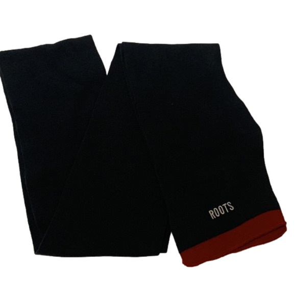 ROOTS scarf black with red trim 6.5” x 89” OS UNISEX - Picture 4 of 8